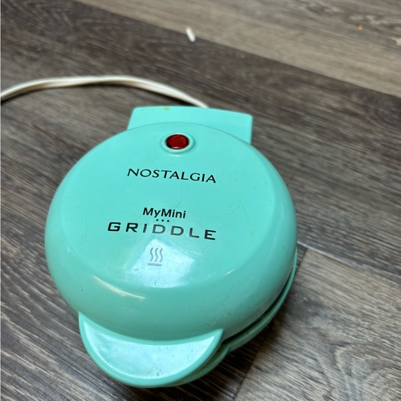 Assortment of kitchen gadgets 80$ for all or best offer - Picture 3 of 9